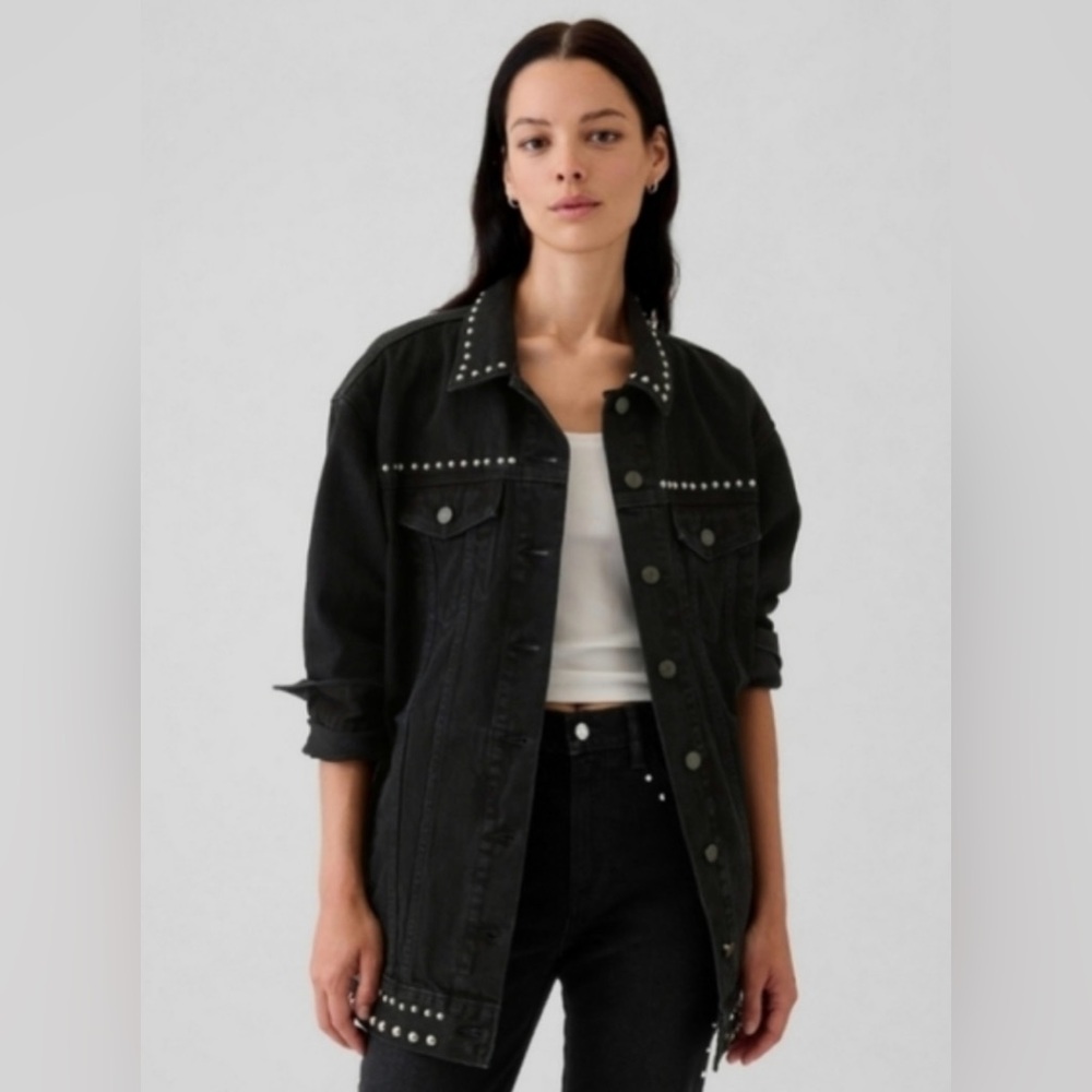 GAP Icon Oversized Studded Black Wash Denim Jacket size Large